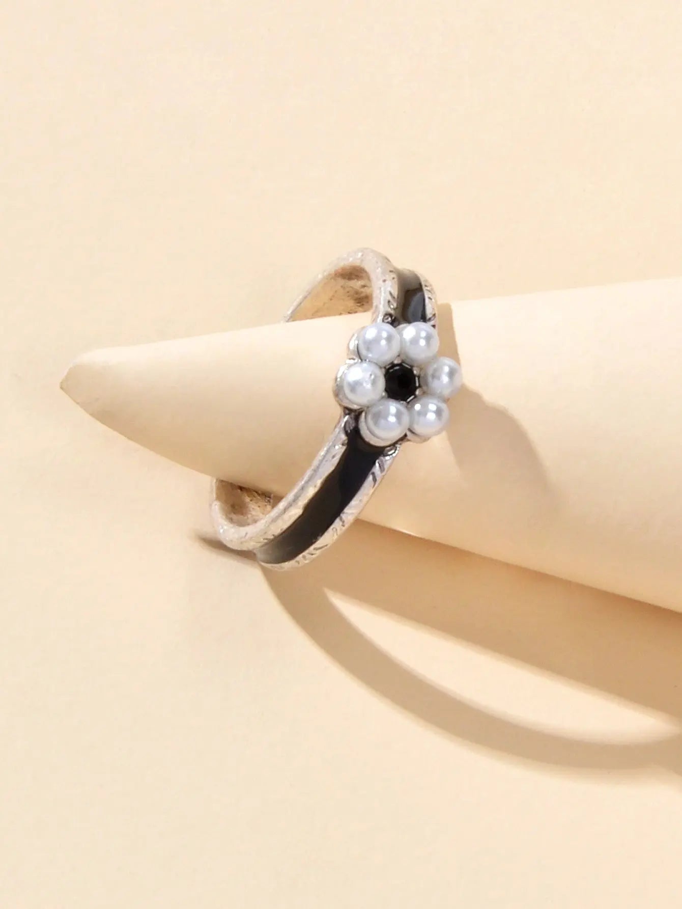 Retro Textured Jewellery Band Black Enamel Pearl Flower Open Cuff Finger Ring Feelontop Jewellery