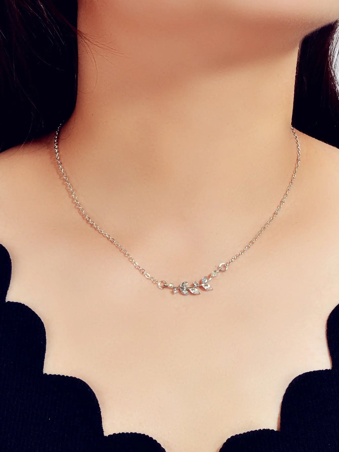 Shining Jewellery Rhinestone Decor Gold Silver Chain Leaf Charm Pendant Necklace Feelontop Jewellery