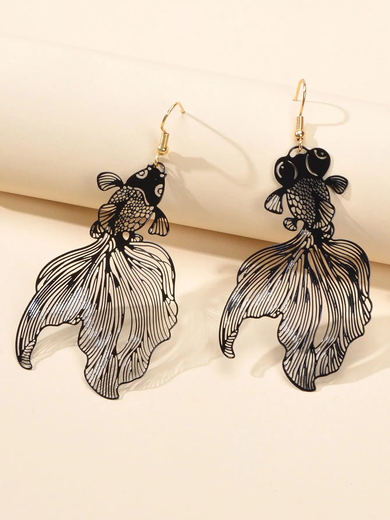 AU Stock Lovely Goldfish Shape Drop Dangle Earrings Hollow Fish Party Jewellery Feelontop Jewellery