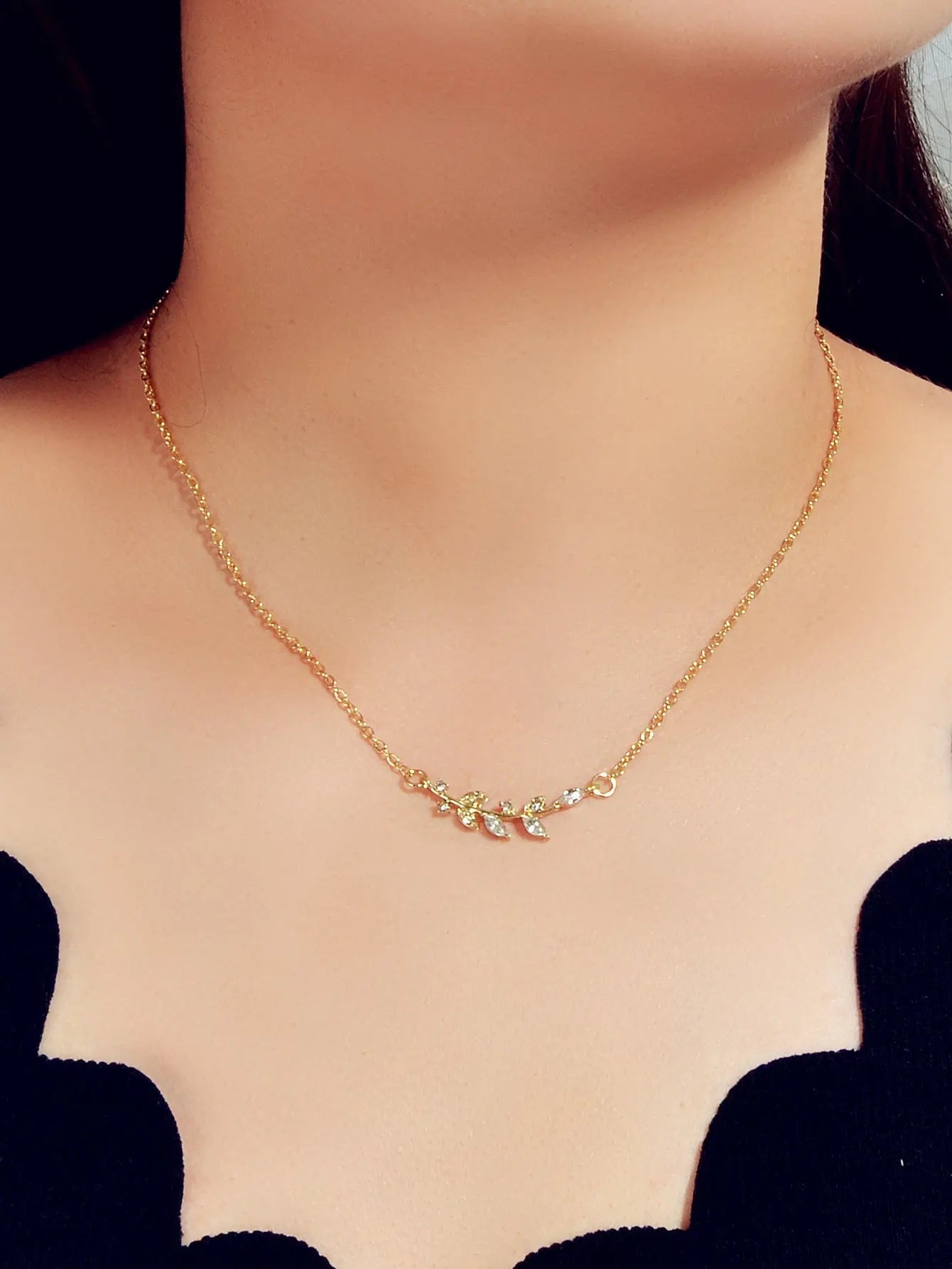 Shining Jewellery Rhinestone Decor Gold Silver Chain Leaf Charm Pendant Necklace Feelontop Jewellery