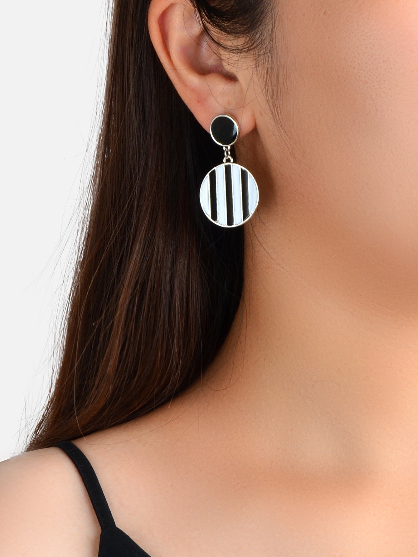 Retro Black White Enamel Round Dangle Hypoallergenic Party Earrings Jewellery Feelontop Jewellery