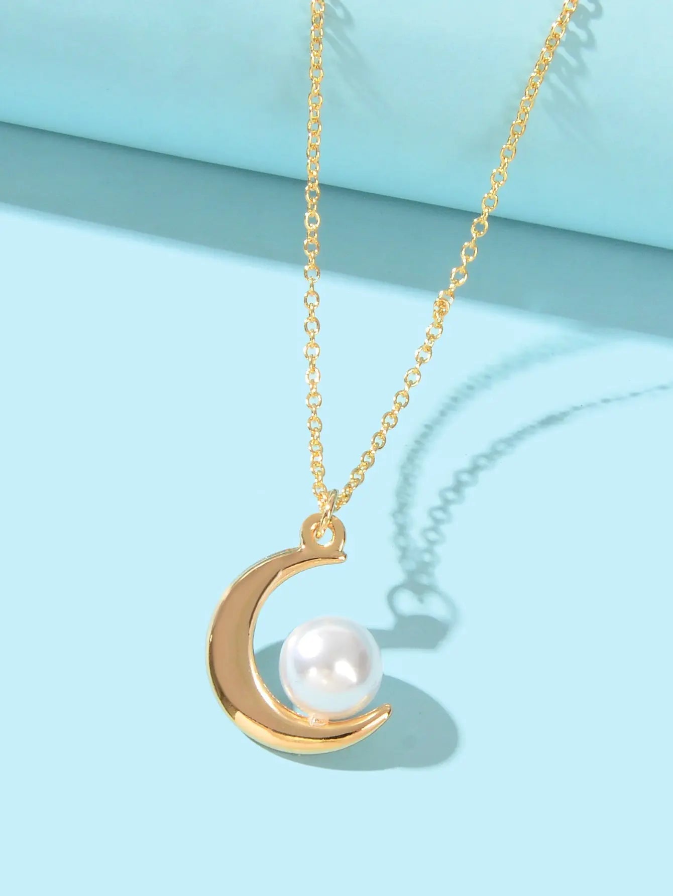Elegant Imitation Pearl Decor Gold Chain Moon Pendant Necklace Dinner Jewellery Feelontop Jewellery