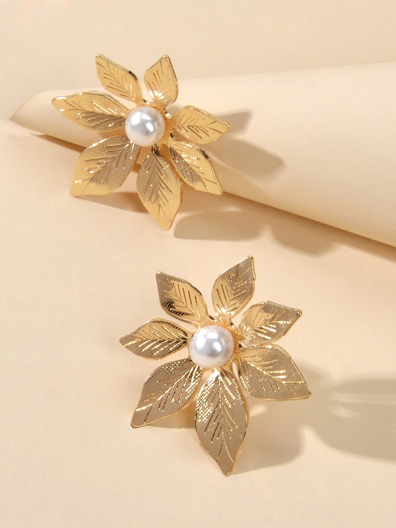 Fashion Pearl Decoration Gold Silver Leaf Hypoallergenic Stud Pierced Earrings Feelontop Jewellery