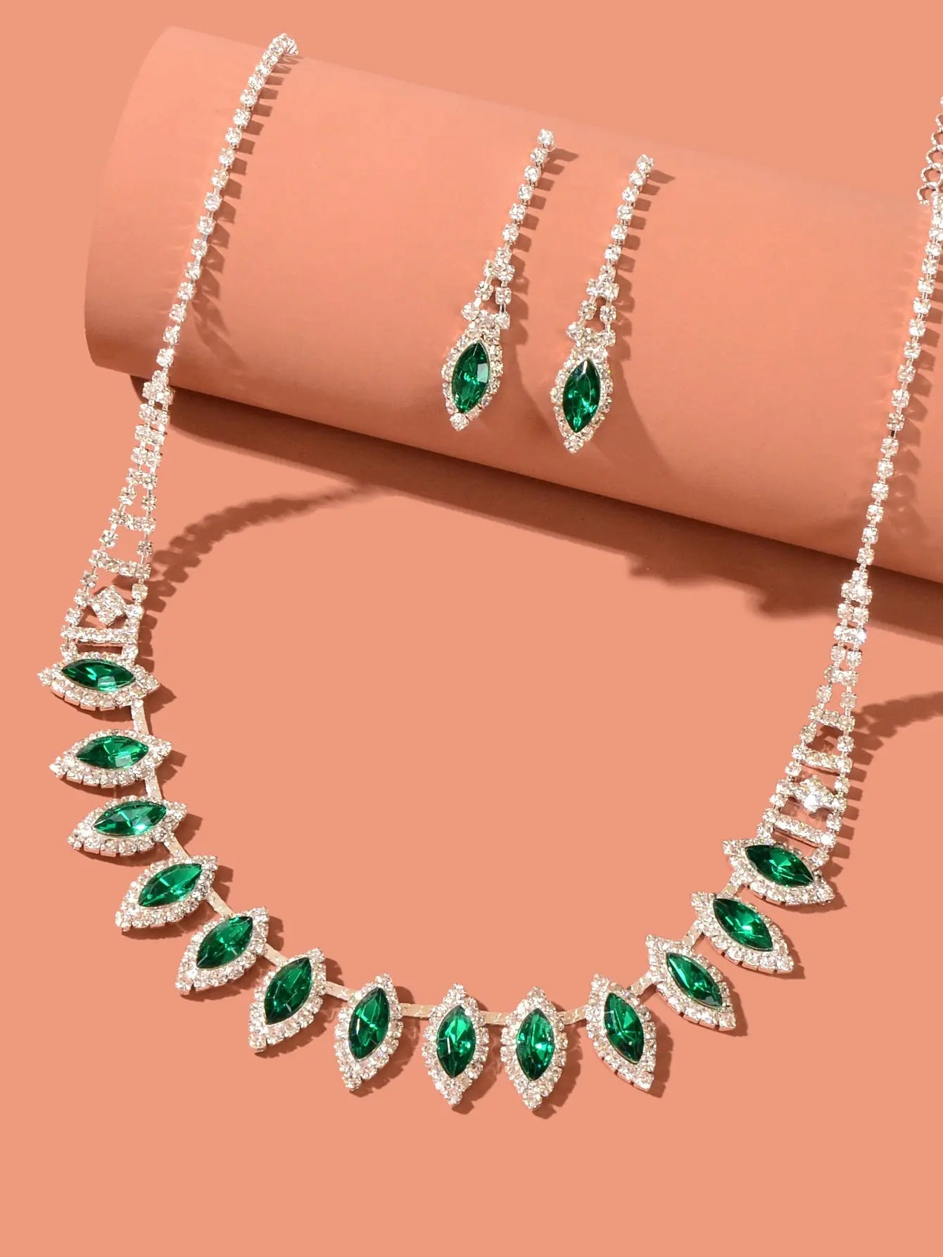 Luxurious Jewellery Set Green Imitation Gemstone Collar Necklace Dangle Earrings Feelontop Jewellery