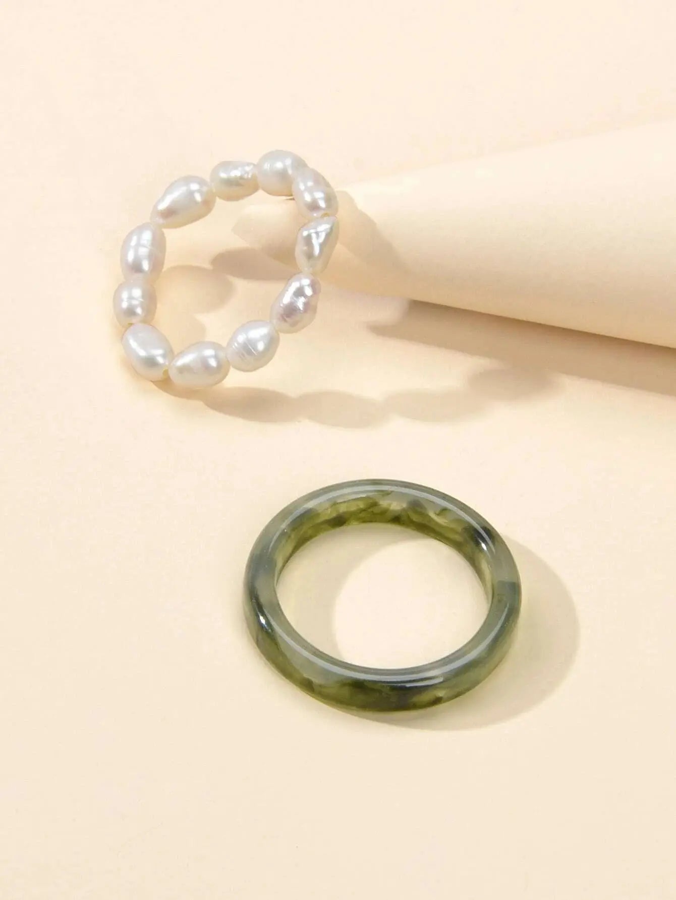 Feelontop 2pcs Pearl Elastic Retro Green Red Acrylic Ring New Women Accessories Feelontop Jewellery