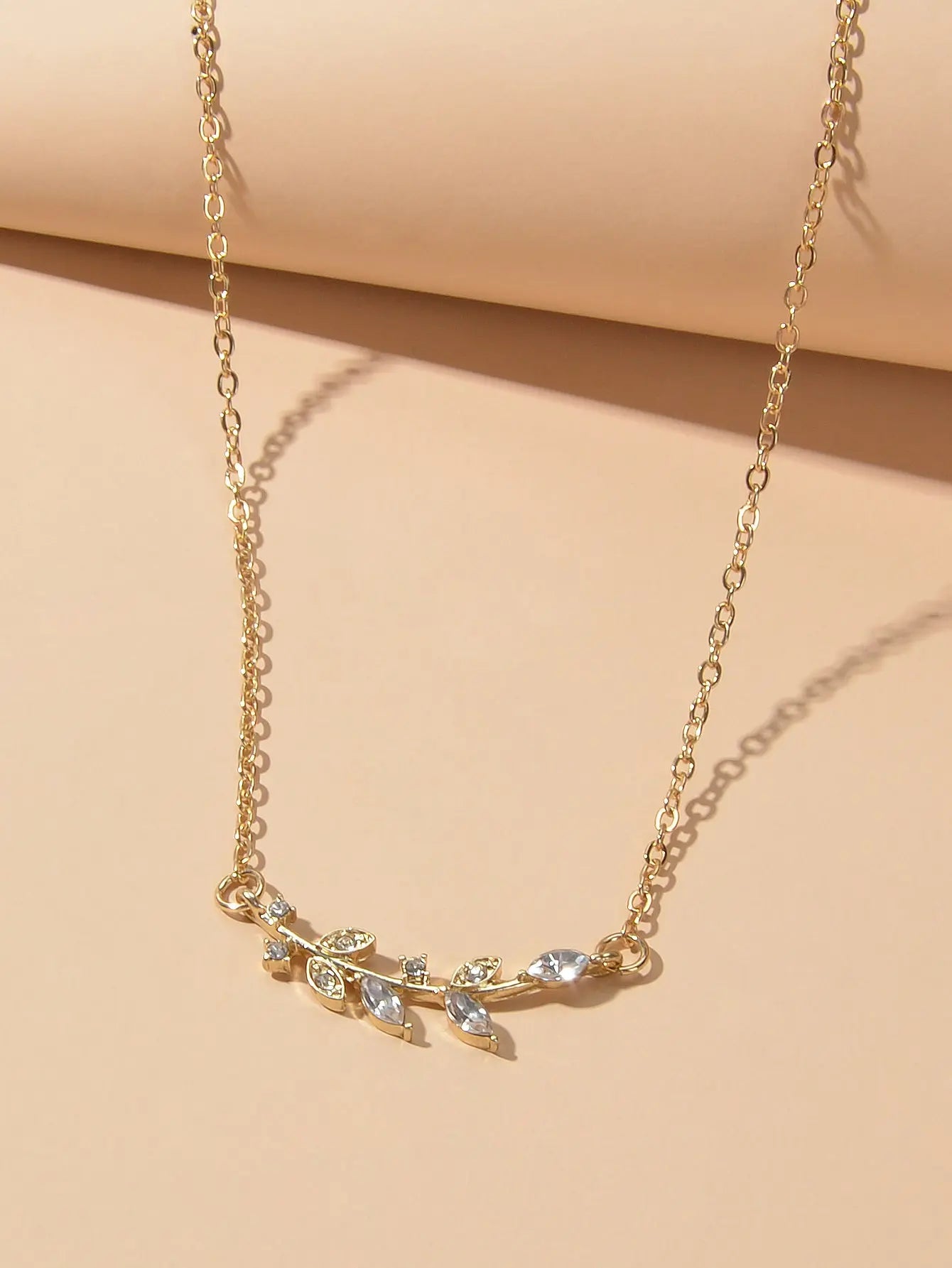 Shining Jewellery Rhinestone Decor Gold Silver Chain Leaf Charm Pendant Necklace Feelontop Jewellery