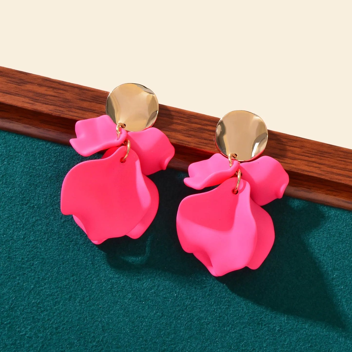 Romantic Gold Disc Decor Hot Pink Flower Petal Stud Earrings Women Jewelry Gift Feelontop Jewellery