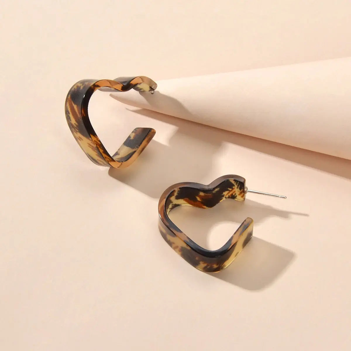 Designer Jewelry Trendy Brown Leopard Resin Acrylic Heart Stud Pierced Earrings Feelontop Jewellery